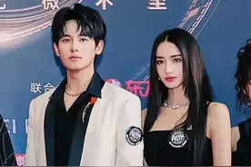 爆笑！胡先煦恋情曝光，被夸捡到宝了，唯一受伤的人只有刘昊然！图片
