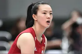中国女排热身赛2-3负于巴西，张常宁独得17分，蔡斌启用新阵容图片