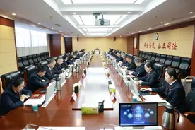 持续强化法律监督 做实“高质效办好每一个案件”——甘肃：检察长依法列席省法院审判委员会会议图片