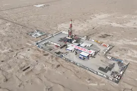 我国在大漠腹地打出首口万米深井 难度堪比"探月工程"图片