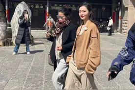 江苏十三太保之徐州——新沂窑湾古镇来明星啦~是宋轶呀！图片