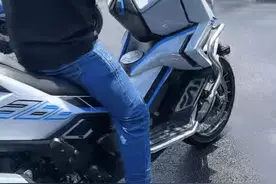 摩托即将上市，跨界踏板ADV，升仕368G配置参数全解析！图片