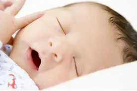 宝宝张嘴呼吸的危害图片
