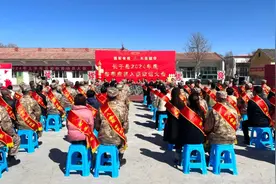 长子县42名入伍新兵奔赴军营图片