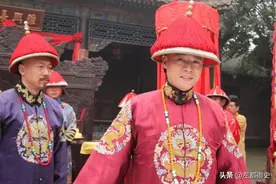 奕劻非近支宗室封个贝勒已是极限，为何还能混上一个铁帽子王？图片
