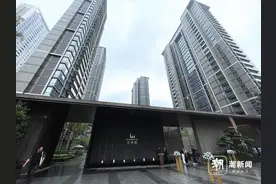 亚奥城交付恰逢新政，业主从胆战心惊秒变信心爆棚：卖6万+！图片