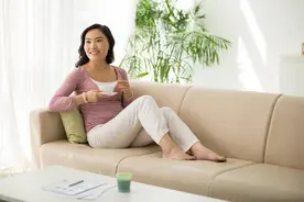女性绝经后出血，一定要重视！图片