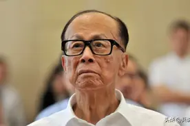 罕见！三天之内，官方批评李嘉诚三次，再不回头将被钉历史耻辱柱图片