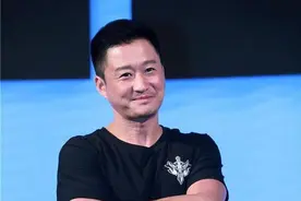 吴京父母职业曝光，网友直呼好厉害！曾说被父亲踹飞七米图片