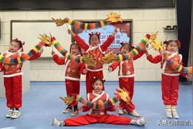 开学啦，小神龙归位图片