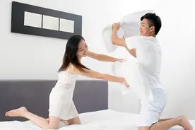 夫妻之间，为了伴侣的健康，尽量别吻这3个部位，早知道早好图片