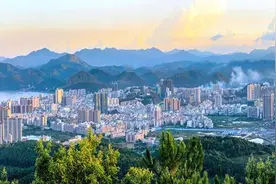 云浮脉动 三十而励丨郁南县：全面攻坚“五年再造一个新郁南”图片