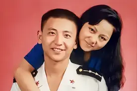 王伟的遗孀阮国琴，上校军衔至今单身，仍坚信丈夫会返航归来！图片