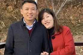 北大学霸不顾一切娶农村毁容女孩，20年过去了，他们如今怎样了？图片
