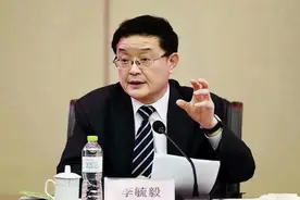 他是害刘翔中途退赛的元凶，贪污1200万，为了颜面让刘翔带伤上阵图片