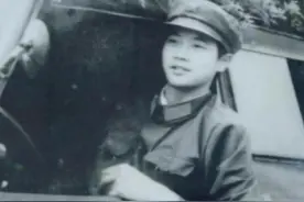 被越南女兵俘虏十几年，日夜想念祖国，回来后他却又后悔回乡图片