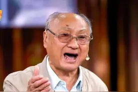 郭松民 | 孤勇者童祥苓：甘洒热血写春秋图片
