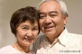 不管男人还是女人，过了50岁就不要再婚了！破财是小事，关键是它图片