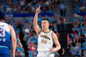 韩德君家庭内景曝光！房间装修朴素 院子挺大 已有二胎图片