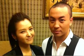 有一种差距叫释小龙何洁分手，13年后一个身价过亿，一个捉襟见肘图片