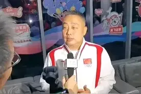 7月15日国乒出发巴黎，刘国梁官宣奥运比赛安排，樊振东新发型图片