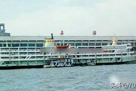 老照片记忆，80年代上海十六铺客运码头图片
