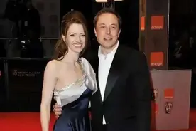 莱莉有多美？甩了马斯克两次，离婚复婚纠缠8年，拿到2000万美金图片