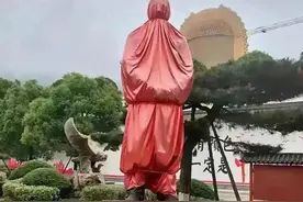 钟南山院士新雕像，授予“抗疫国士”之称图片