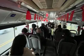 太原清徐晋中平遥搭建空轨，济南空轨云巴载客，比地铁省钱建得快图片