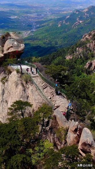 辽宁千山旅游攻略，看天然弥勒大佛依山坐，群峰如莲，云海翻涌间