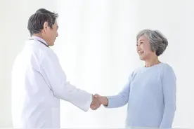“早洗灭阳气，晚洗生湿气”，洗澡最佳时间你知道吗？看完受益！图片