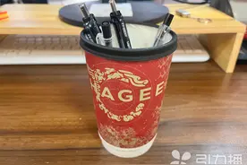 奶茶喝完杯子不要丢，苏州年轻人改造成万能“神器”图片