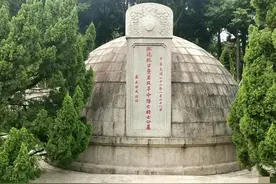 百万粤军唱着“彩云追月”开赴抗日战场，广东至今仍挂白头晖春！图片