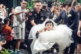 他贪财，我好色，各取所需，富婆李喜梅和贵州帅哥大双结婚引热议图片