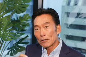 59岁郑浩南不愿再找女友！遭前妻背叛人财两空：不想再讲那个人图片