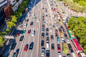 中秋国庆假期最挤城市排行榜：广东肇庆高居榜首，拥堵指数破3图片