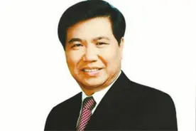 12年前，那个捐美国7千万并叫嚣“我乐意”的中国富豪，今已破产图片