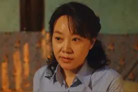 小巷人家：若不是黄玲做了两件“亏心事”，周青不会和鹏飞在一起图片