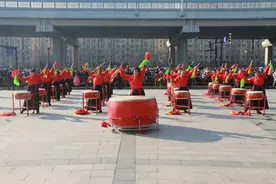扮玩、旱船、锣鼓、秧歌…精彩！淄博高新区民俗扮玩大荟举行图片
