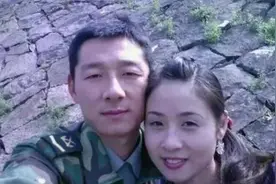 2010年，女友因车祸智商变3岁，军人执意要娶回家，现在过得怎样图片