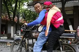 2008年，那个背亡妻回家的好男人，后来他怎样了图片