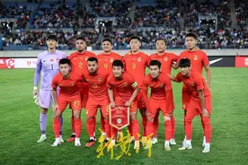 韦世豪破门，国足1:2遭乌兹别克斯坦逆转图片