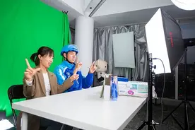 这里的直播间静悄悄：他们带货还债，被质疑装聋作哑；他们在线相亲，但很难找到对象图片