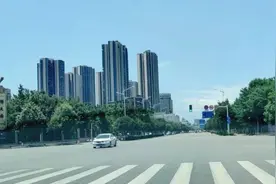太原：开启道路绿波带 城市通行更顺畅图片