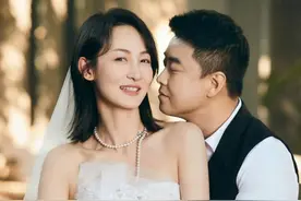 最美贴心太太，王皓妻子带孩子们探班王皓，送出温暖的父亲节礼物图片