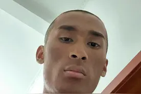 云南小伙撞脸科比，在高人指点下半月涨粉50万 网友：大哥你回来了图片