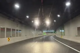 上海驾驶员直呼太吓人！每次开到这里就头晕目眩、急刹连连！相关部门回应图片