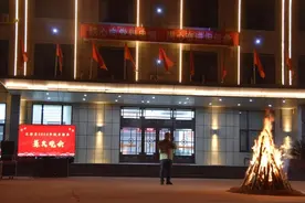 通榆县实验中学校举办欢送新兵入伍文艺演出图片