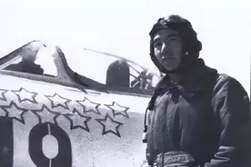 1971年，飞行员怒扇空军局长耳光，伟人得知后让他连升三级当司令图片