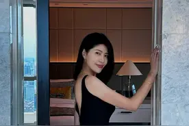 风华绝代，身姿曼妙——劉庭羽的身材完美图片